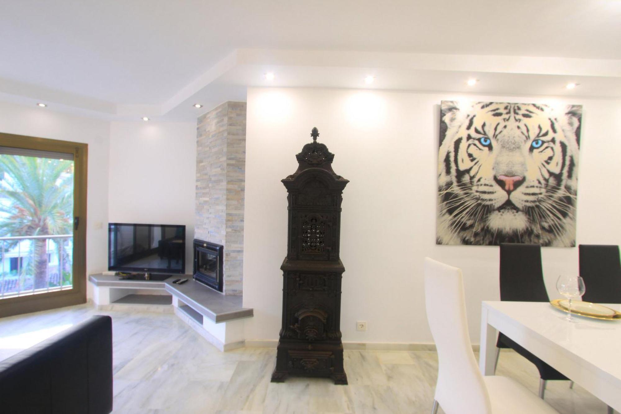 1080 Beachfront Penthouse 3 Floors Jacuzzi 2 Pools Wifi Roof Terrace Apartment