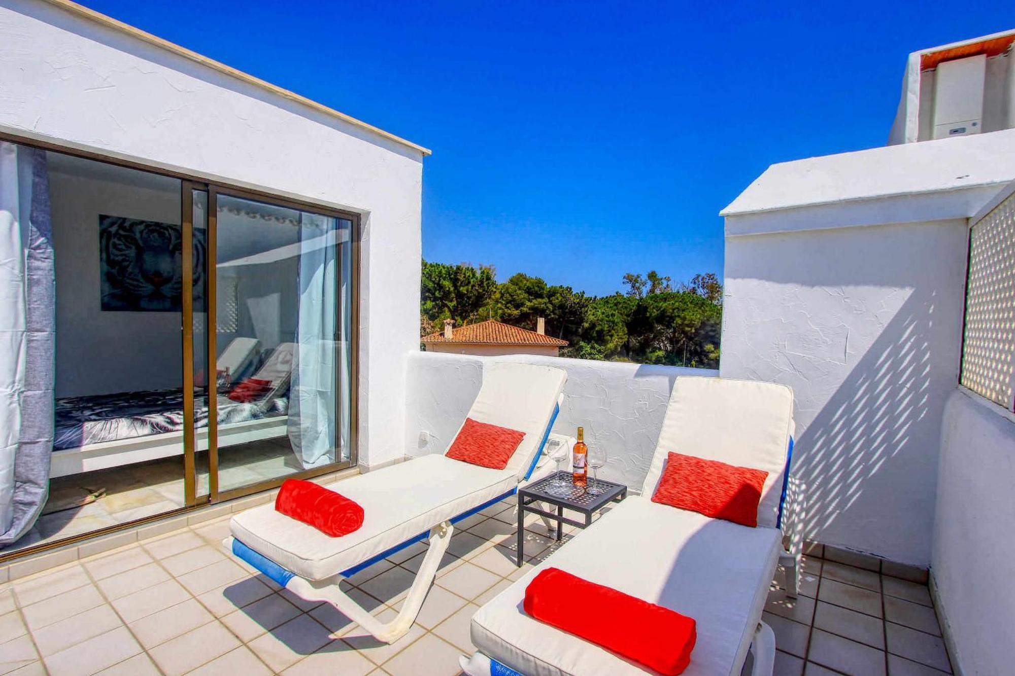 1080 Beachfront Penthouse 3 Floors Jacuzzi 2 Pools Wifi Roof Terrace *